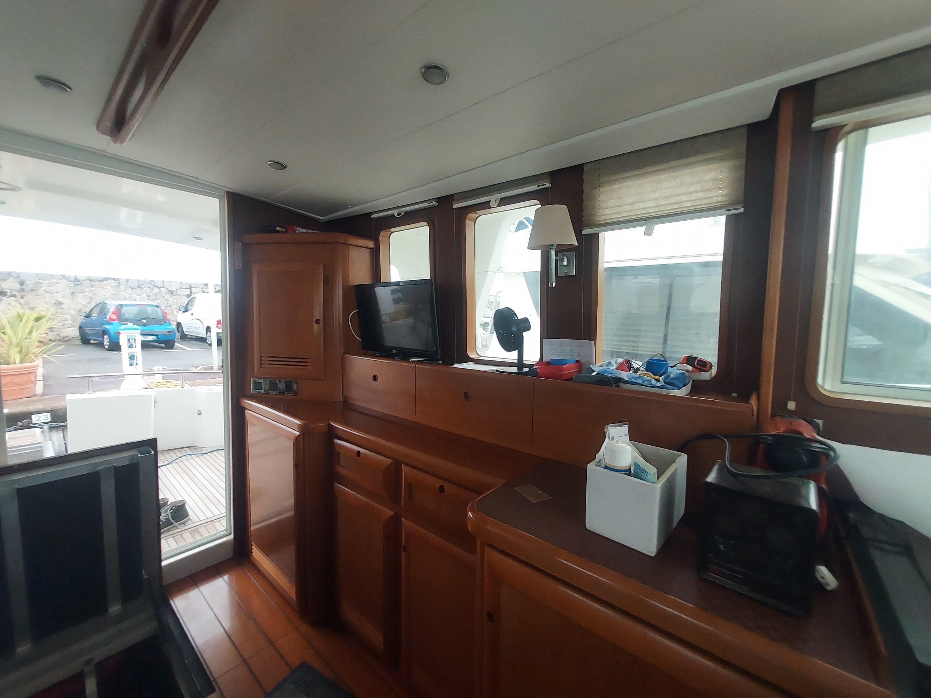 slider 4 Beneteau Swift Trawler 42